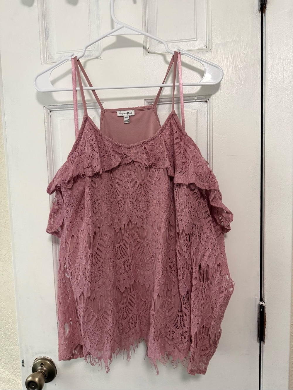 love, Fire Dusty Mauve Lace Cold-Shoulder Cami